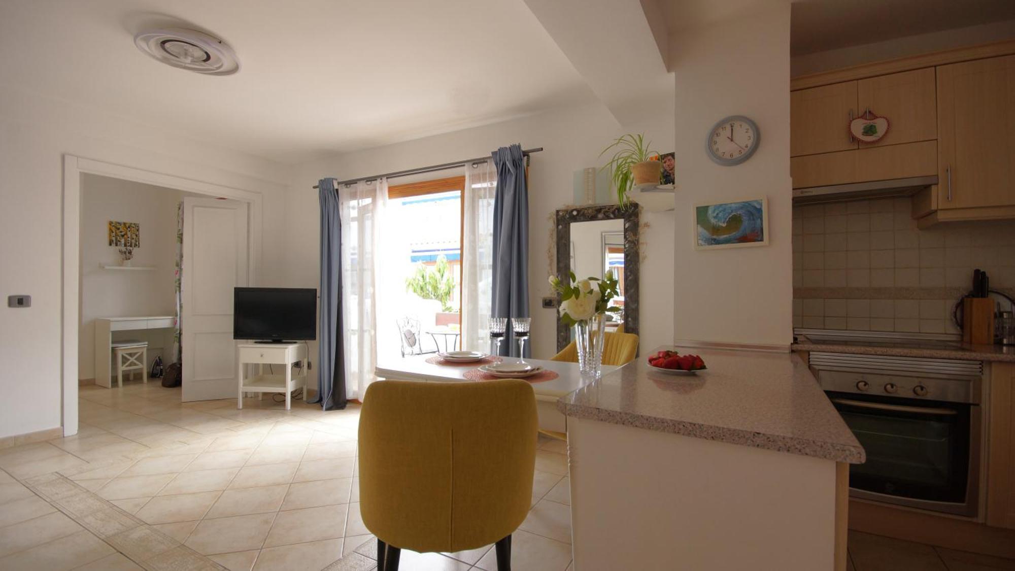 Apartamento Familiar Con Piscina Con Wi Fi En Los Cristianos Los Cristianos  Luaran gambar